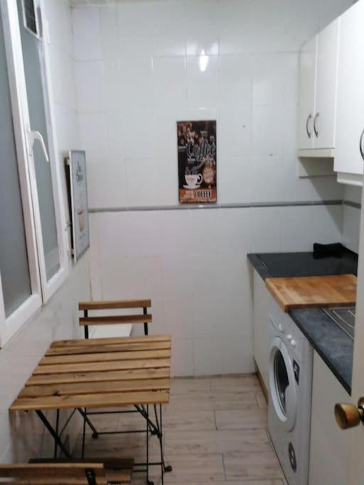 Sebastian Elcano, Apartamento Para 2 Con Terraza, Metro Embajadores Μαδρίτη Εξωτερικό φωτογραφία