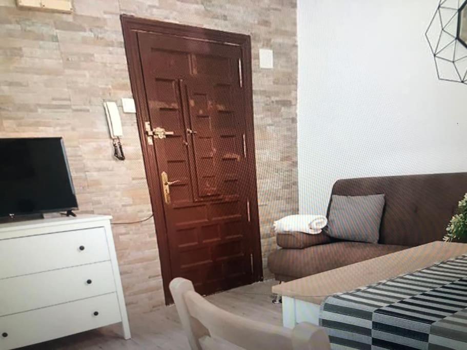 Sebastian Elcano, Apartamento Para 2 Con Terraza, Metro Embajadores Μαδρίτη Εξωτερικό φωτογραφία